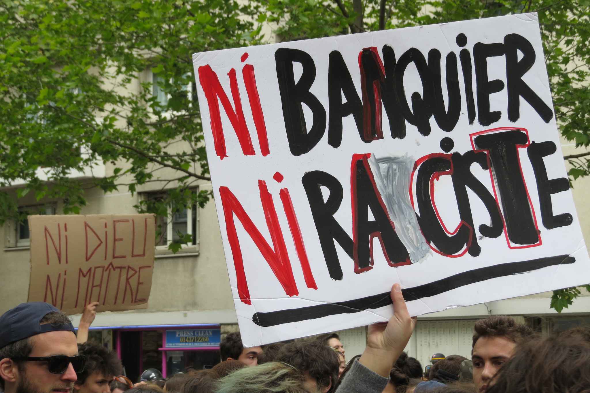 Nè banchieri nè razzisti. Eurostop contro il ricatto del meno peggio in Francia