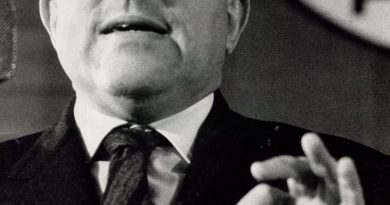 Antonio Bechelloni, Vittorio Foa, Torino, ed. Raineri Vivaldelli, 2019 Antonio Bechelloni, Vittorio Foa, Torino, ed. Raineri Vivaldelli, 2019
