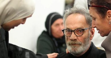 Jenin Jenin: Mohamed Bakhri condannato e perseguitato in Israele Jenin Jenin: Mohamed Bakhri condannato e perseguitato in Israele